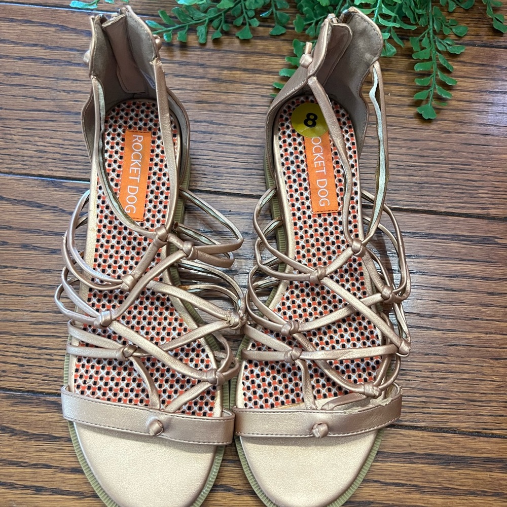 Rocket dog Sandals, Strappy, Gold Tone, Size 8, NWOT,
